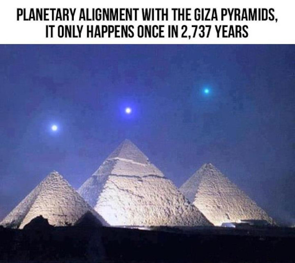 Planets Align With The Pyramids of Giza