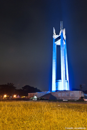 Quezon Mem Night Picture